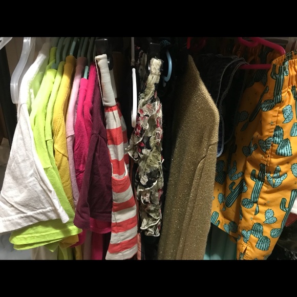 Mystery Box 5 items for $10 - Picture 3 of 4